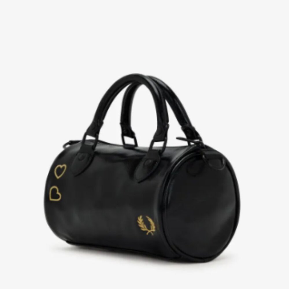 NWT Fred Perry Amy Winehouse Mini Barrel Black - Picture 2 of 12